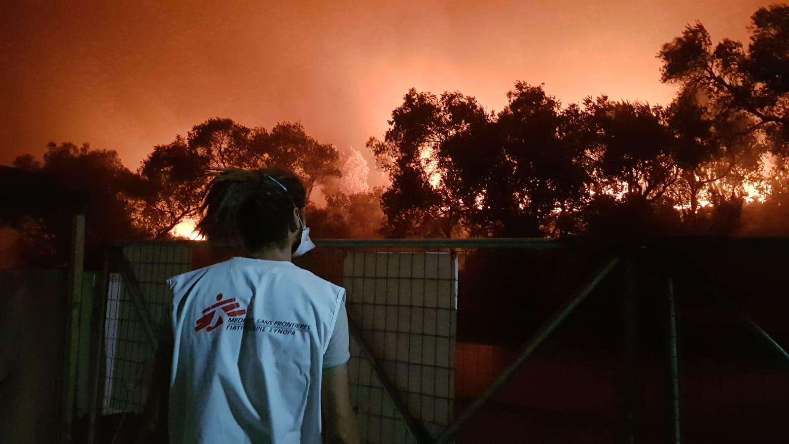 Fire tears through Moria refugee camp