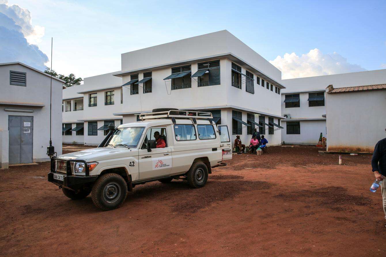 An MSF vehicle waits outside the newly constructed pediatric department. 